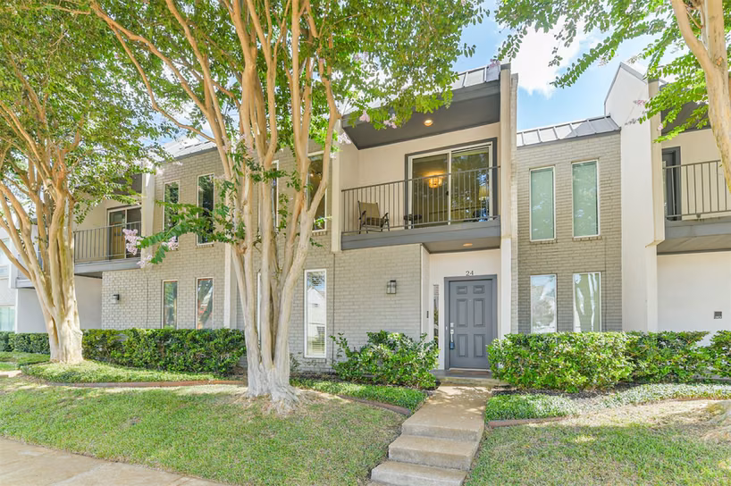 Photo 3 of 1300 Augusta Drive 24, Houston, TX