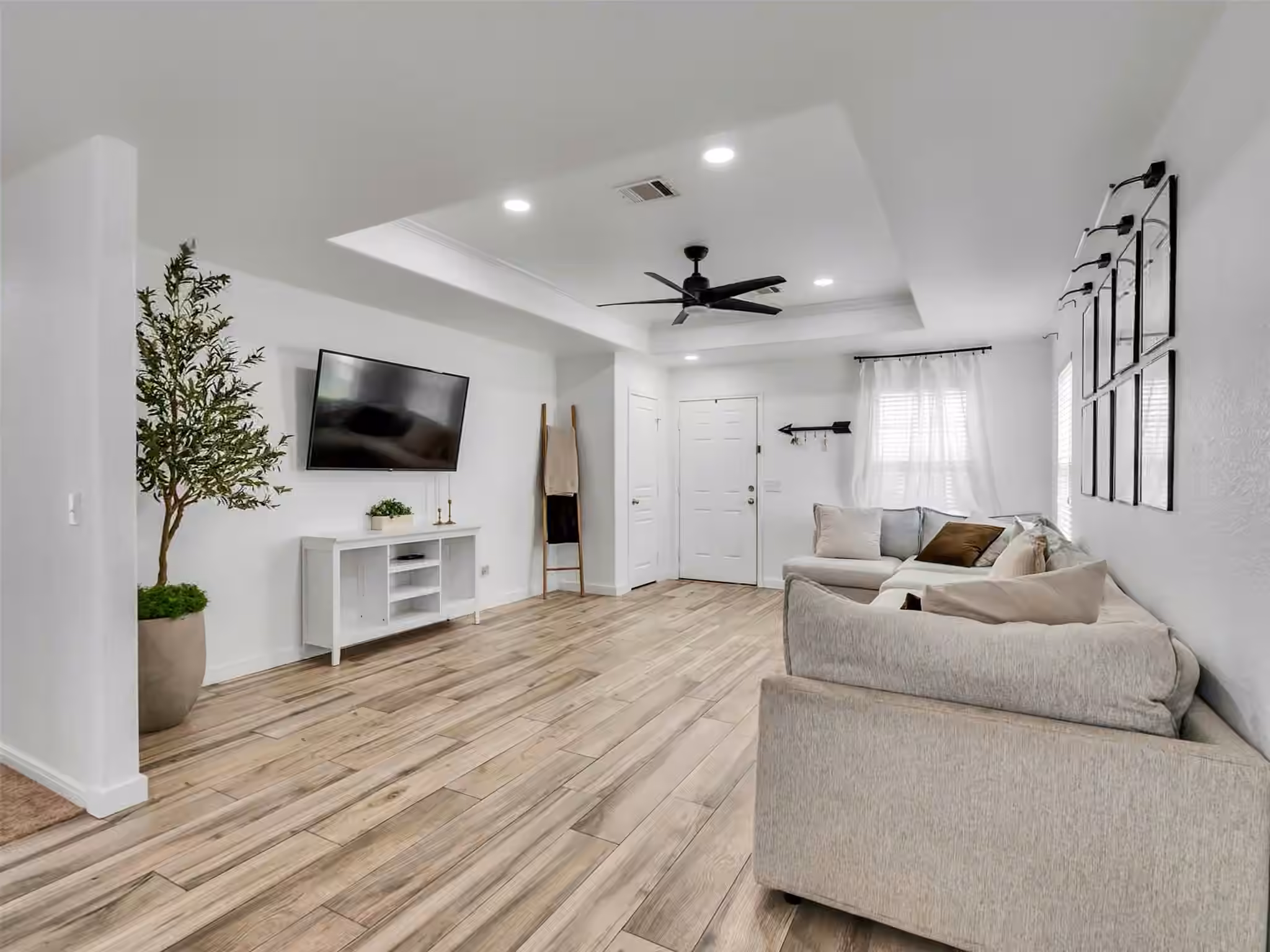 Photo 5 of 14114 Pecan Hill Court, Houston, TX
