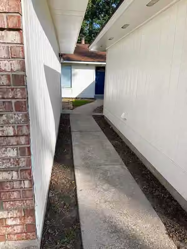 Photo 3 of 17150 Port O Call Street, Crosby, TX