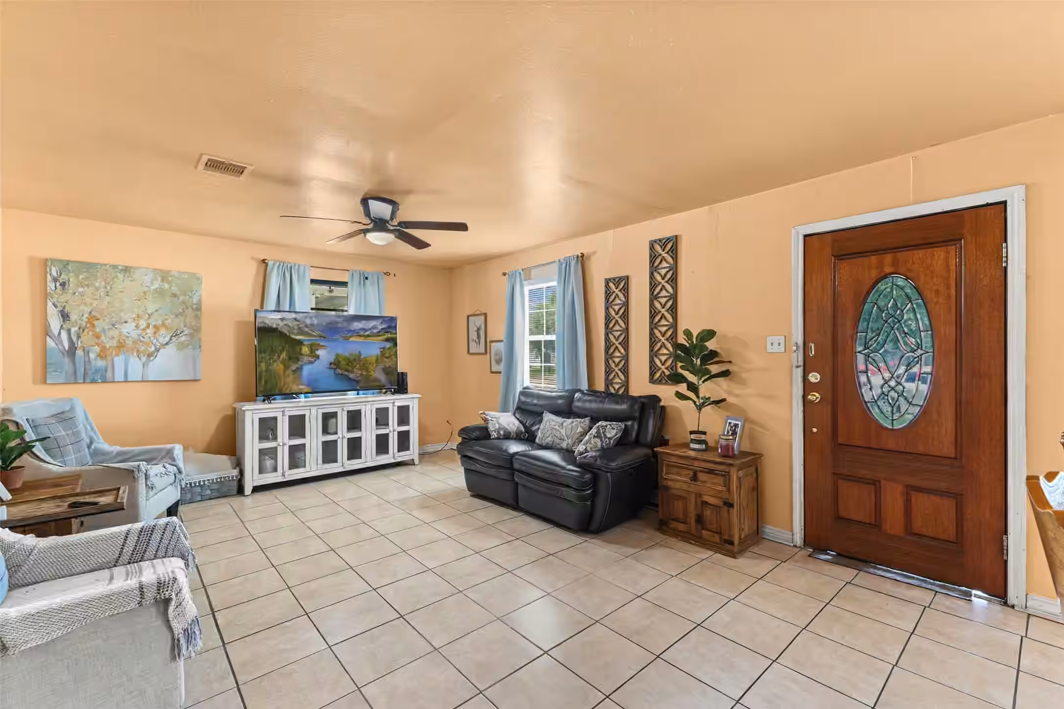 Photo 5 of 211 Crescent Drive, Pasadena, TX