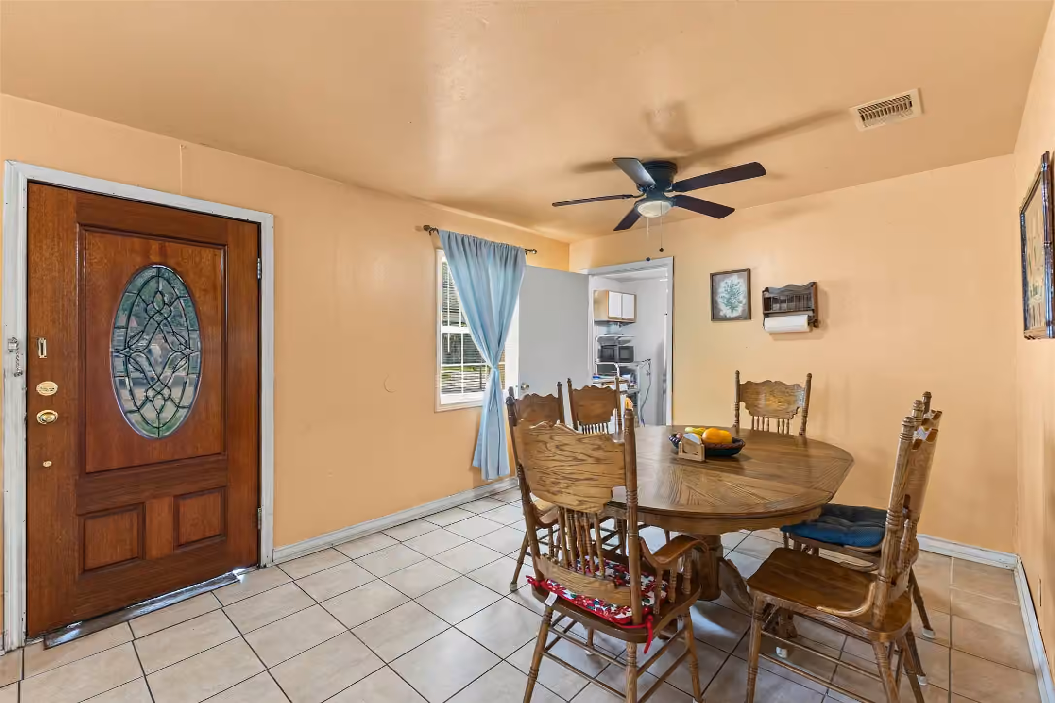 Photo 6 of 211 Crescent Drive, Pasadena, TX