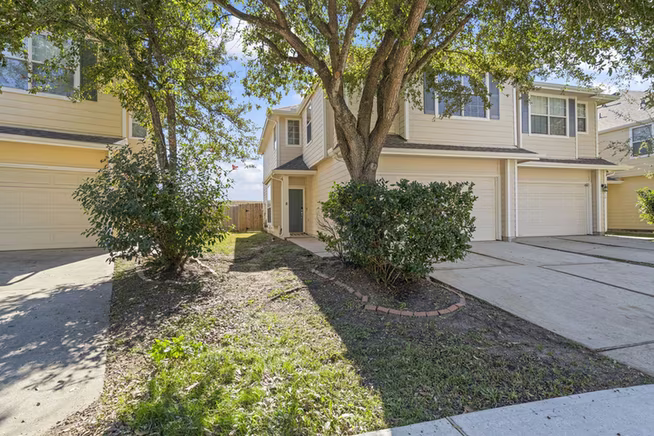 Photo 2 of 3414 Orchid Trace Lane, Houston, TX