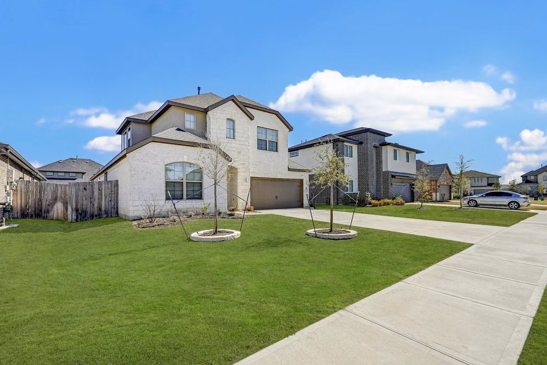 Photo 3 of 3323 Polk Creek Drive, Katy, TX
