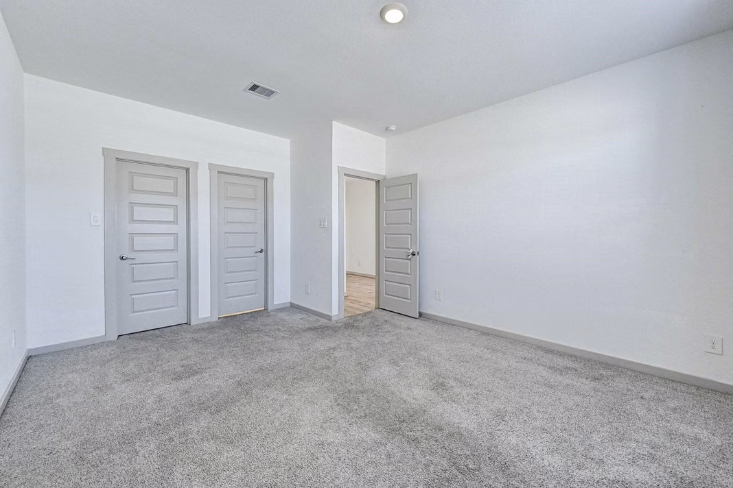 Photo 7 of 3323 Polk Creek Drive, Katy, TX
