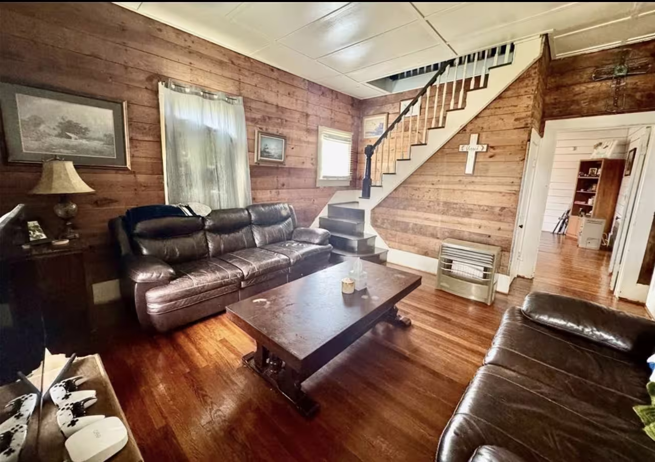 Photo of 188 Elm Street, Blessing, TX