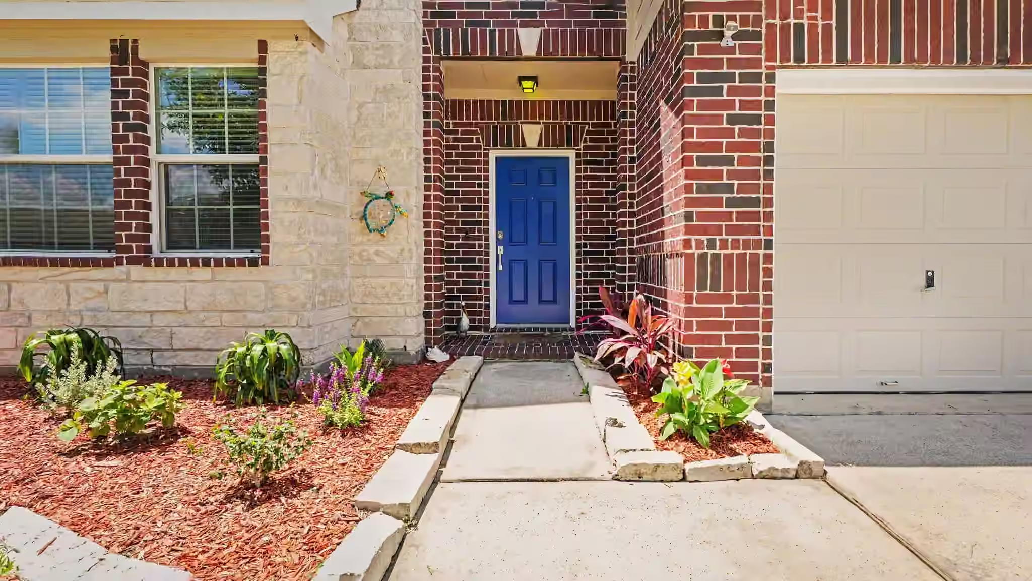 Photo 6 of 4506 Legends Bay Drive, Baytown, TX