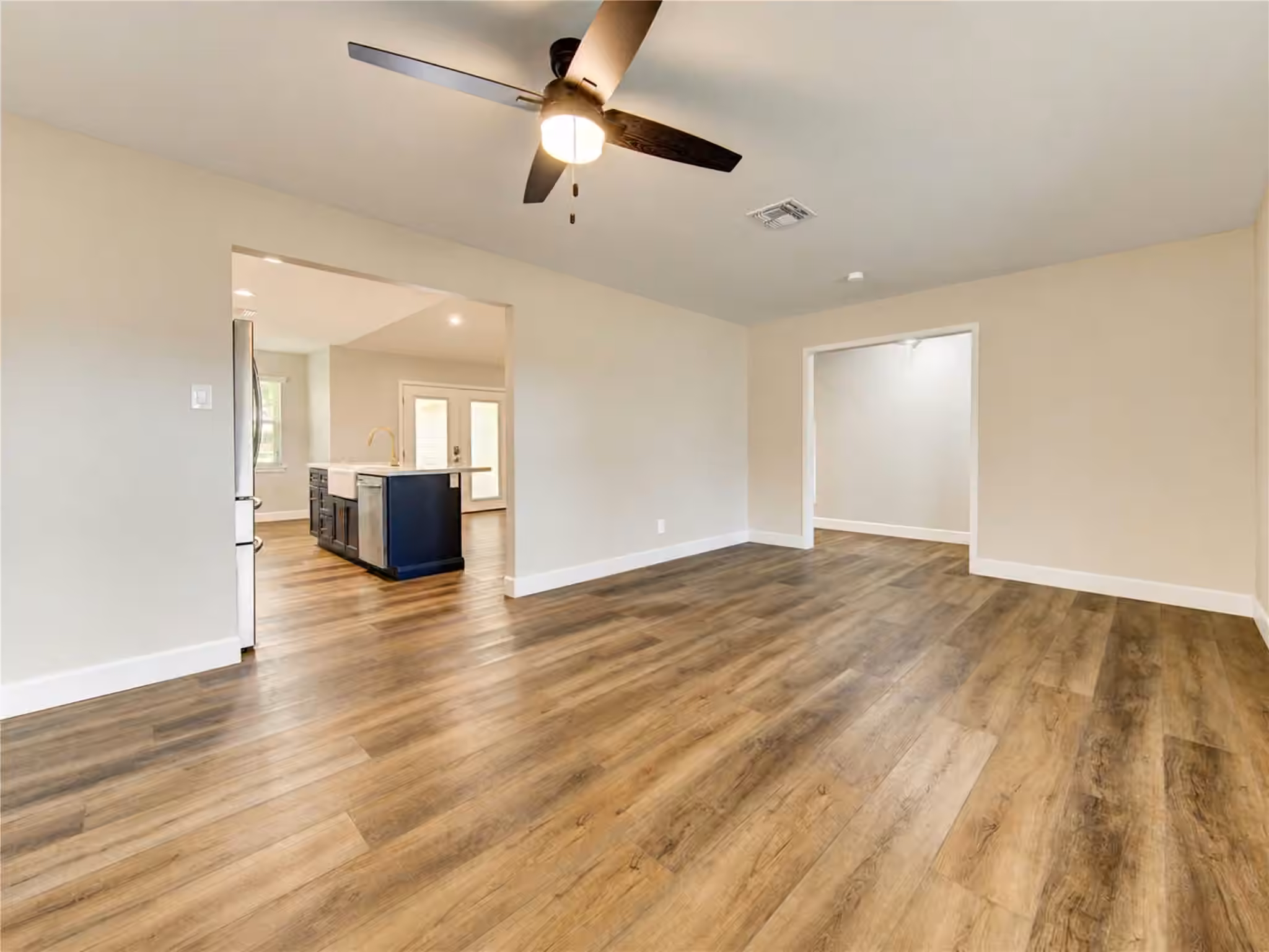 Photo 6 of 1105 Kost Road, Alvin, TX