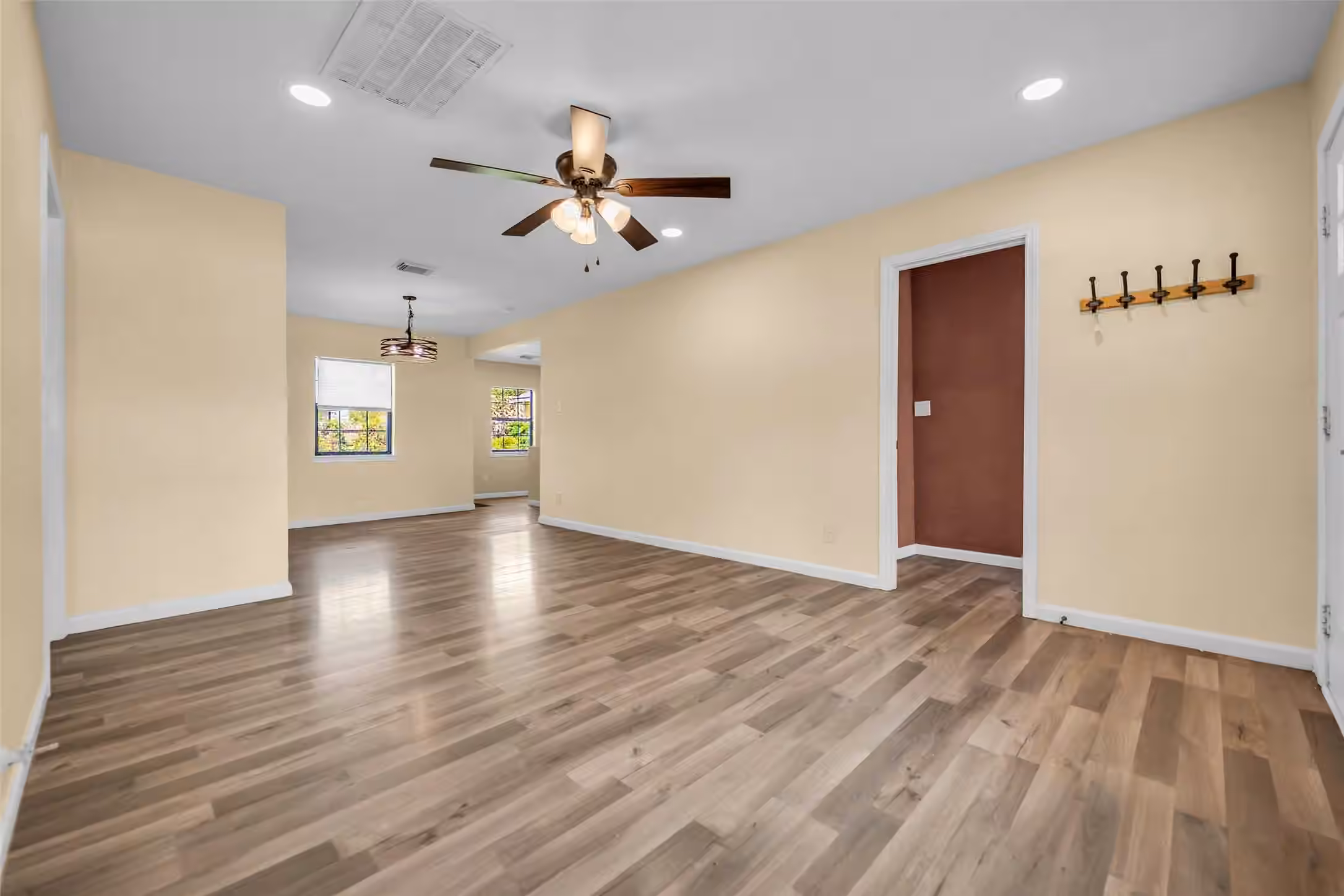 Photo 6 of 2915 Robertson Street, Houston, TX