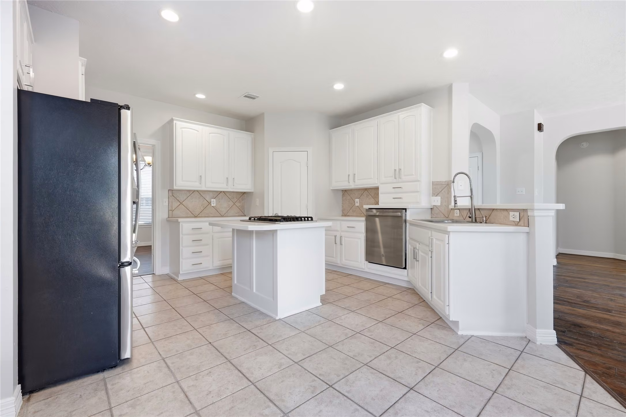 Photo 4 of 11726 Imperial Woods Lane, Cypress, TX