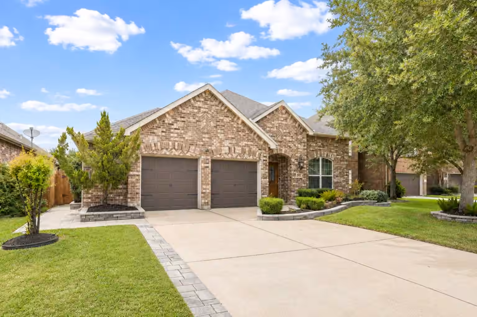 Photo of 6158 Granger Lane, League City, TX 77573