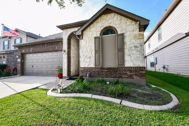 Photo 3 of 21458 Biscayne Valley Lane, Katy, TX
