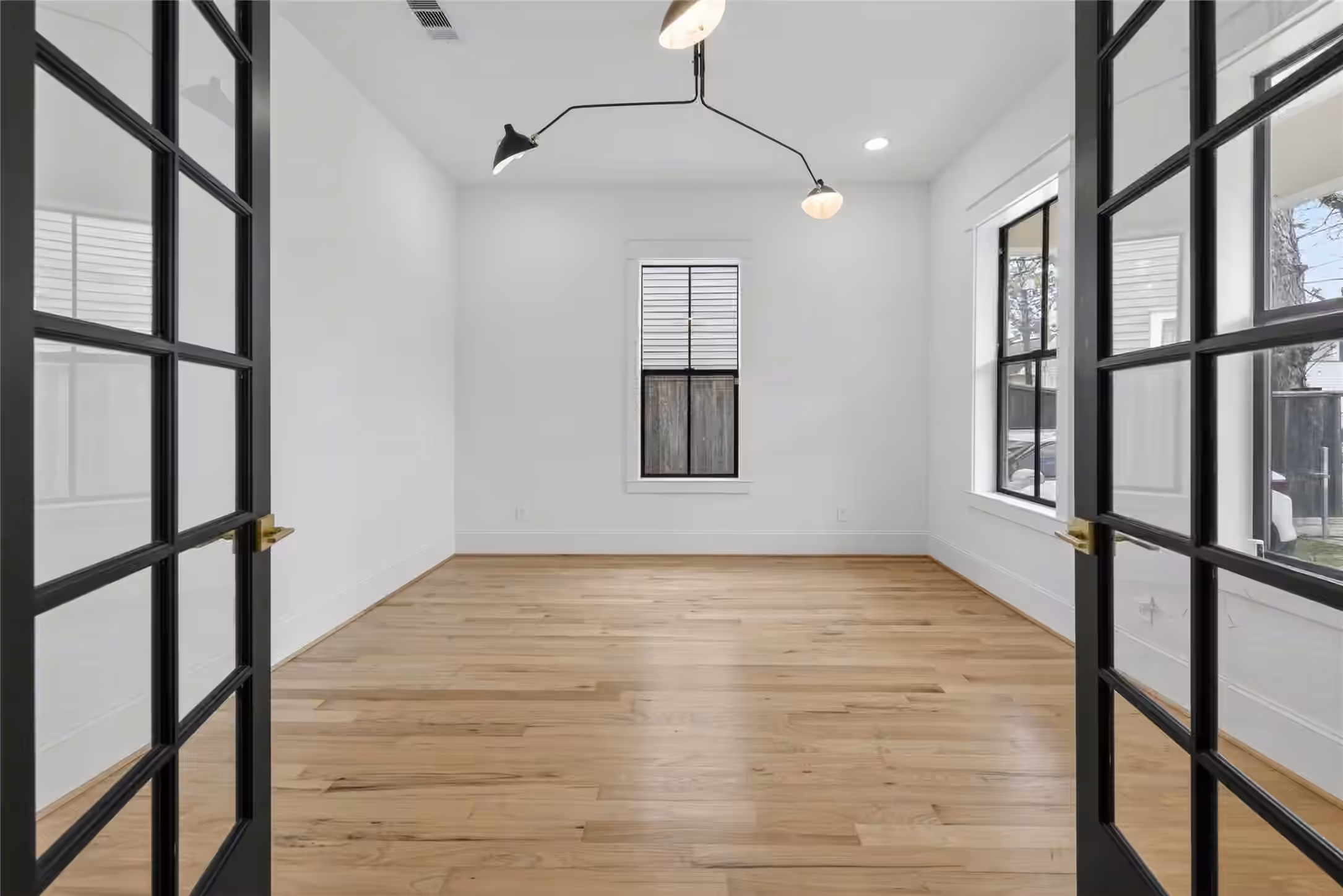 Photo 3 of 1308 Bingham Street, Houston, TX