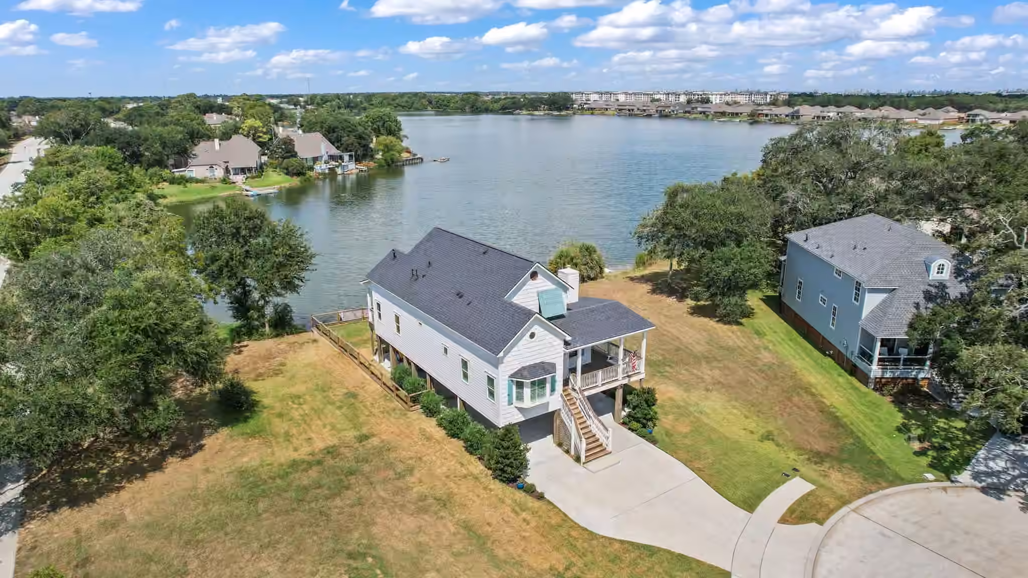 Photo 2 of 3405 Oak Alley Court, Seabrook, TX