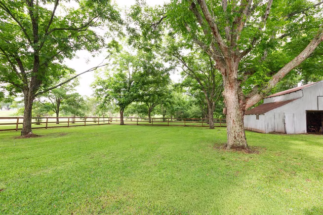 Photo 2 of 2103 Holly Street, East Bernard, TX