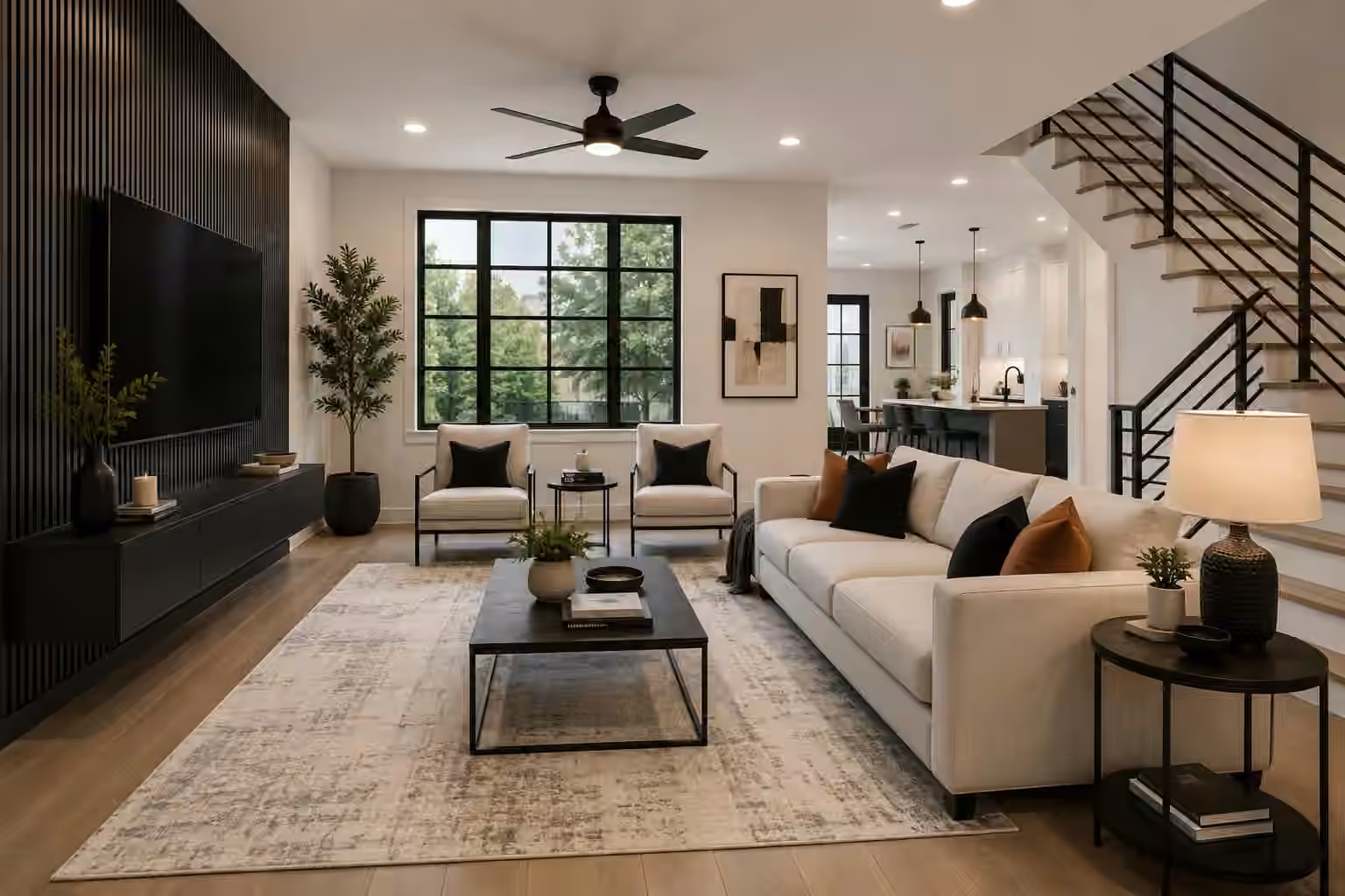 Photo 3 of 221 E 33rd Street, Houston, TX