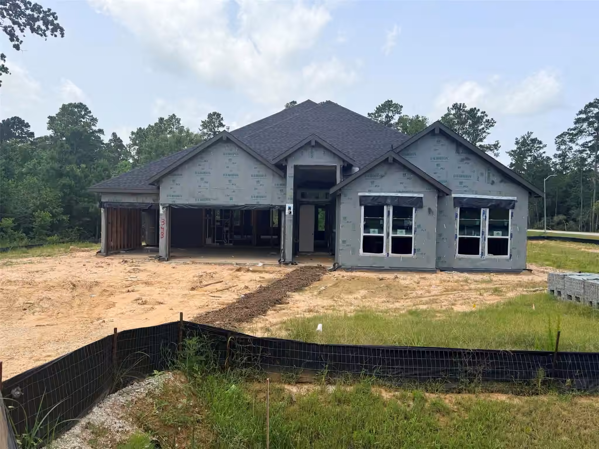 Photo 3 of 343 Louvenia Court, Pinehurst, TX