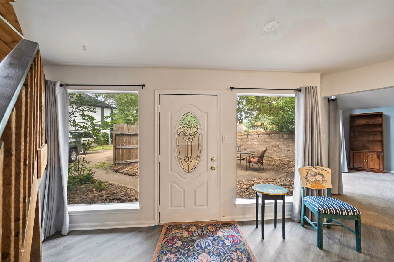 Photo 4 of 16510 De Lozier Street, Jersey Village, TX
