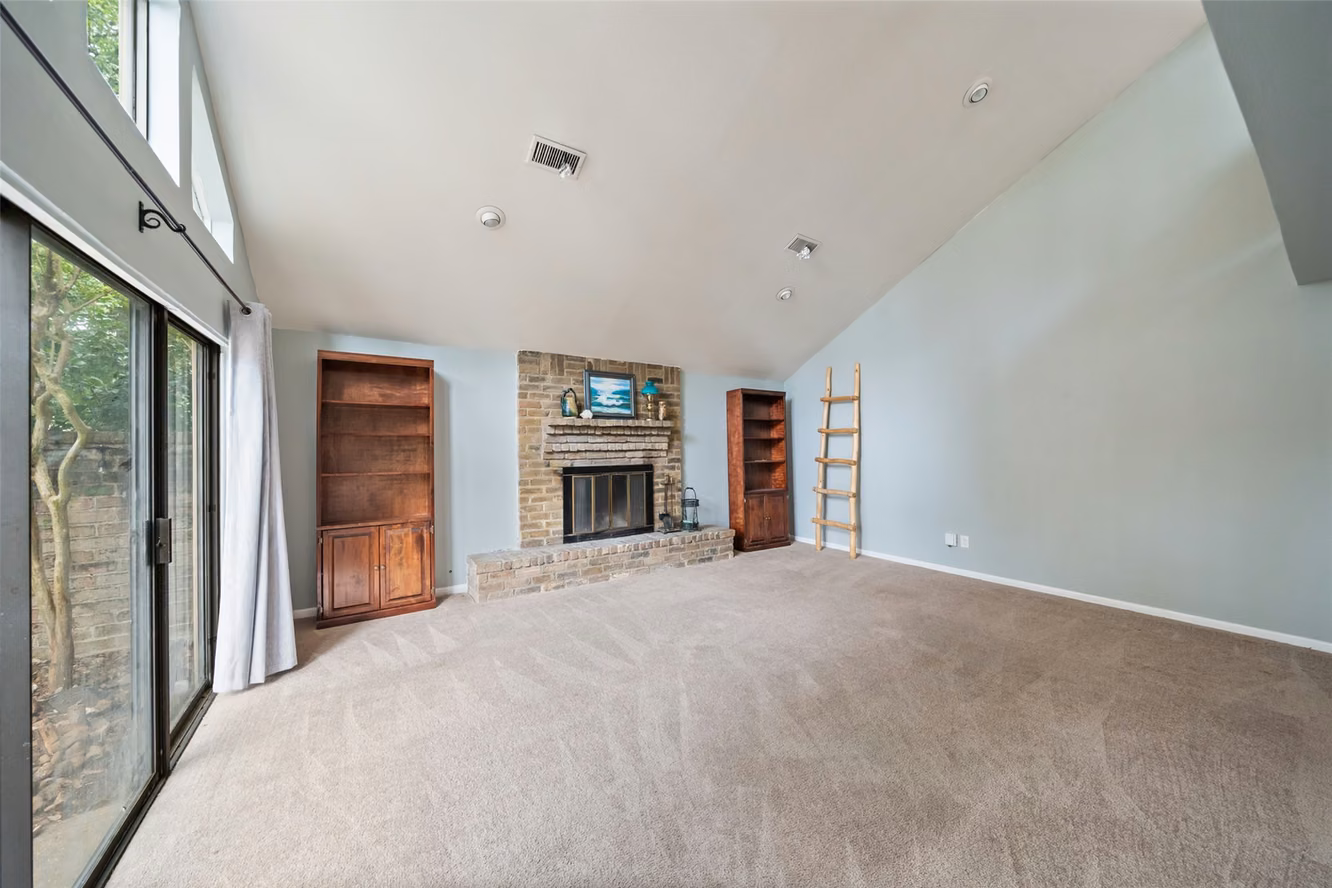 Photo 5 of 16510 De Lozier Street, Jersey Village, TX