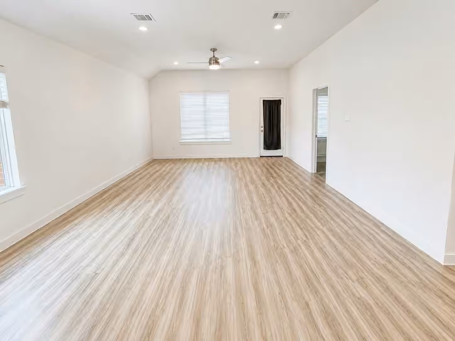 Photo 5 of 1552 Dawn Harbor Drive, Katy, TX