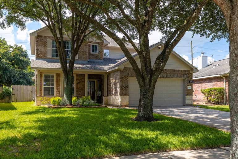 Photo 2 of 17307 Thicket Hollow Lane, Cypress, TX