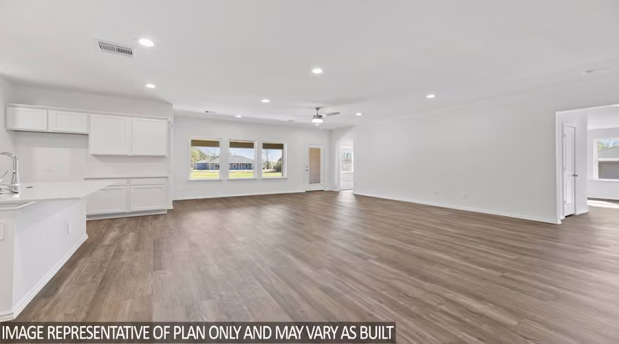 Photo 4 of 16215 Ross Court, Conroe, TX