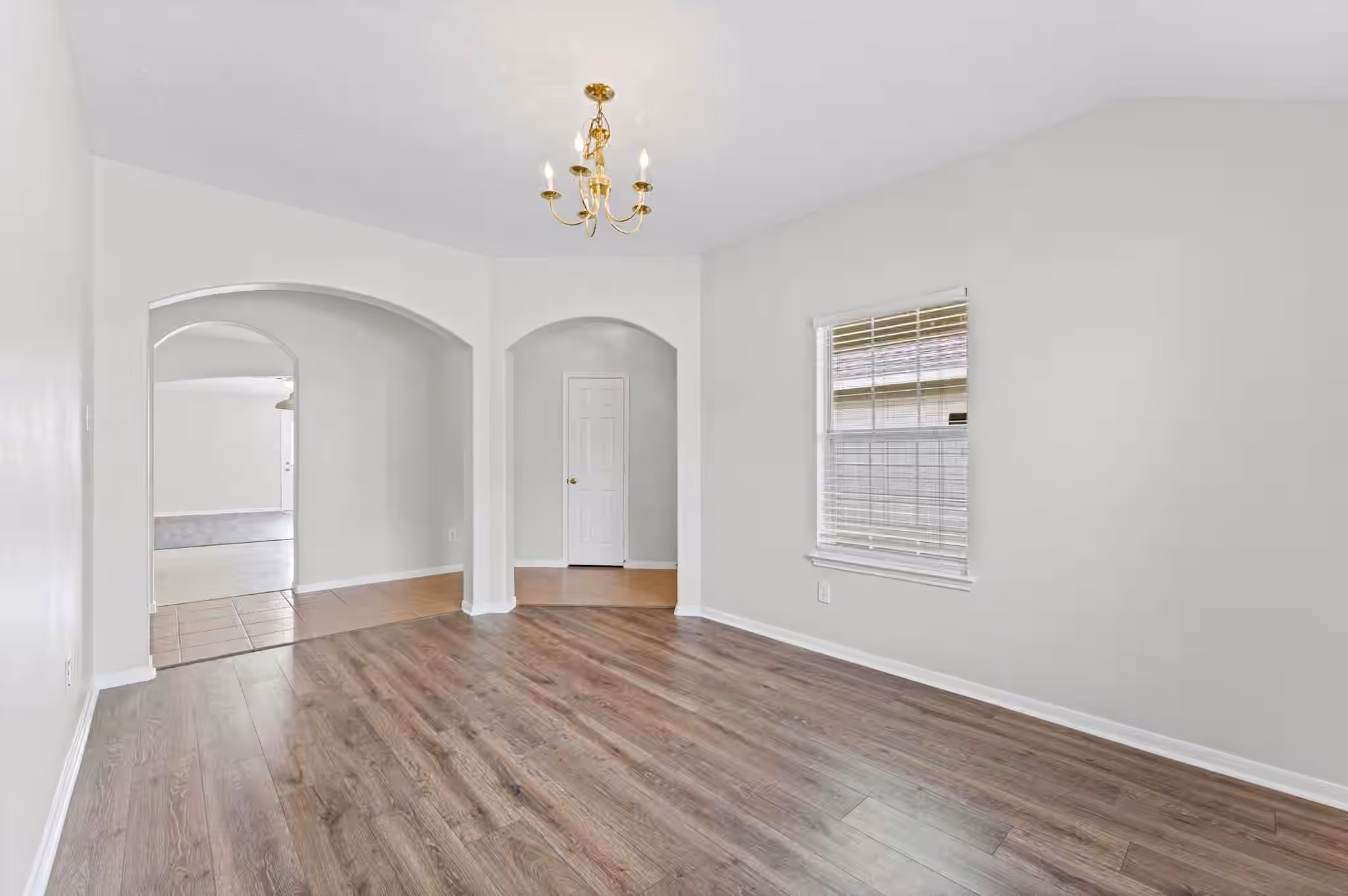 Photo 4 of 21218 Rezanof Road, Humble, TX