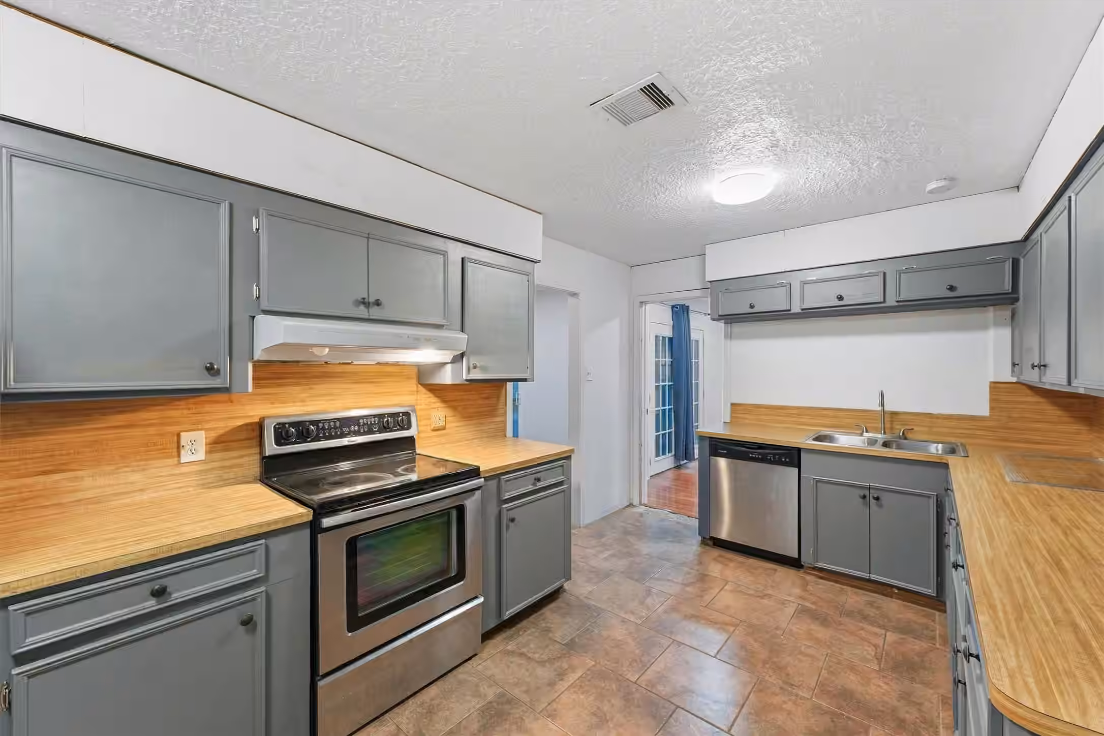 Photo 6 of 11301 O Donnell Drive, Houston, TX