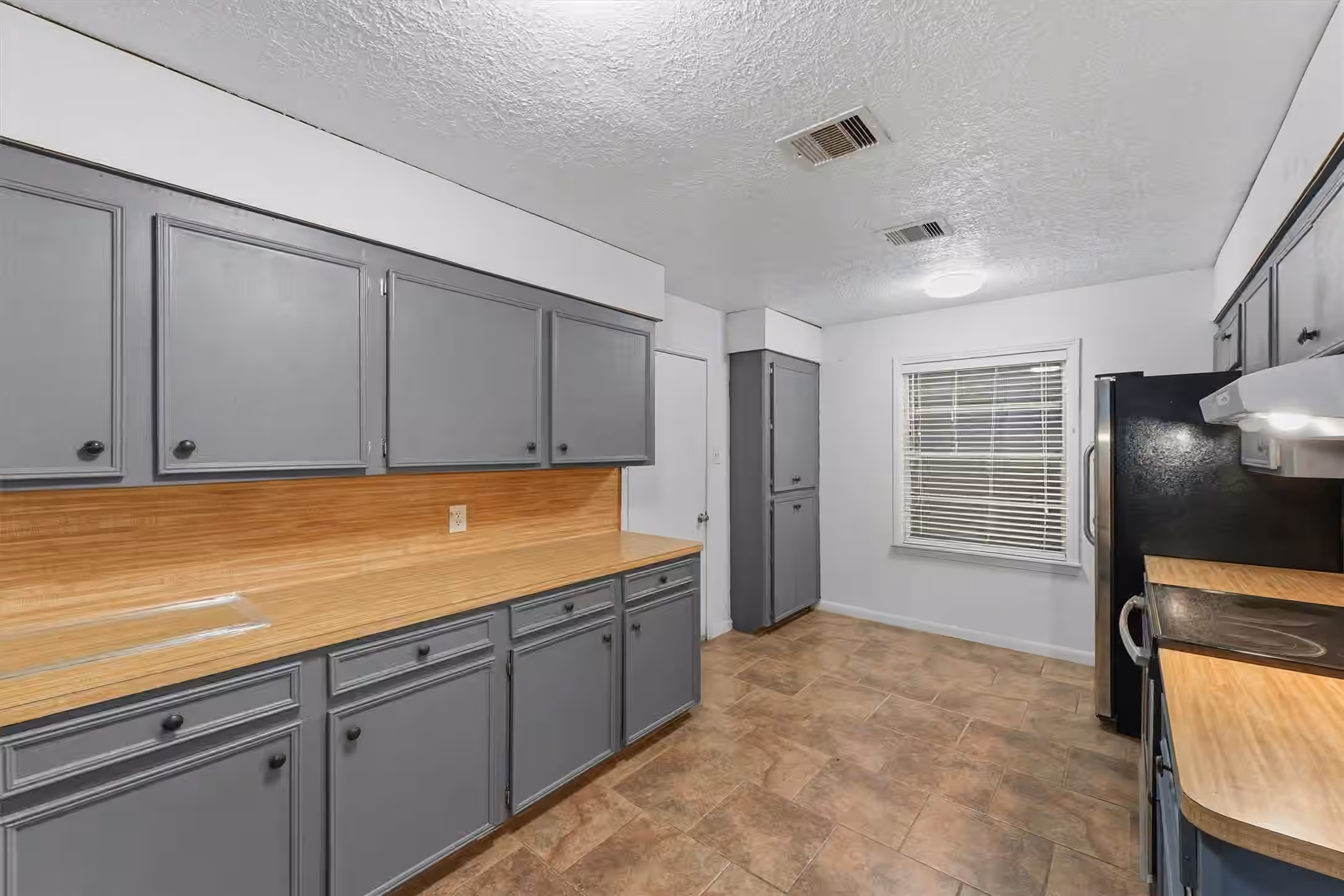 Photo 7 of 11301 O Donnell Drive, Houston, TX
