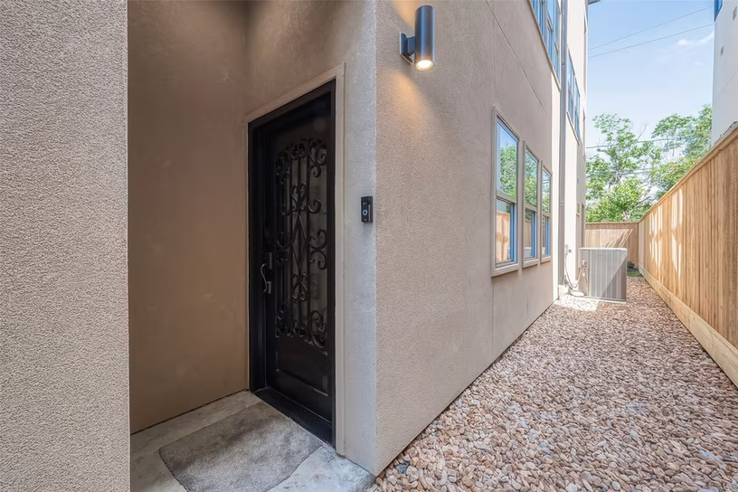 Photo 3 of 5510 Bosque Street, Houston, TX