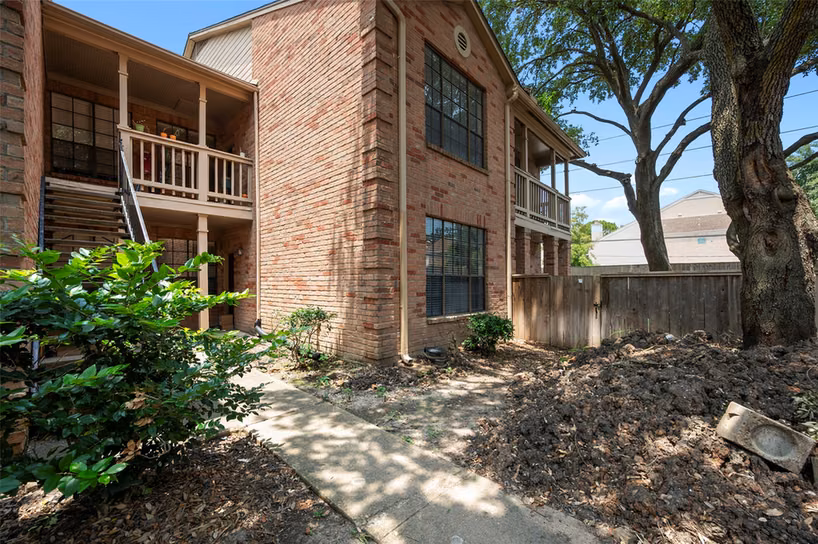 Photo 4 of 2255 Braeswood Park Drive 184, Houston, TX