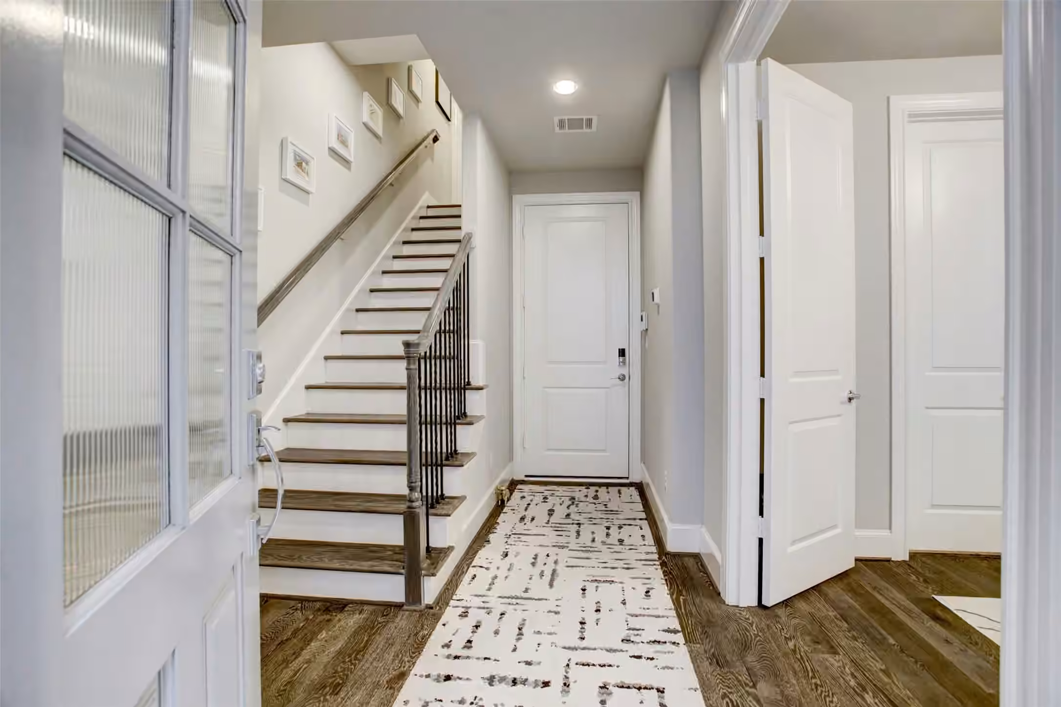 Photo 6 of 6068 Kansas Street, Houston, TX