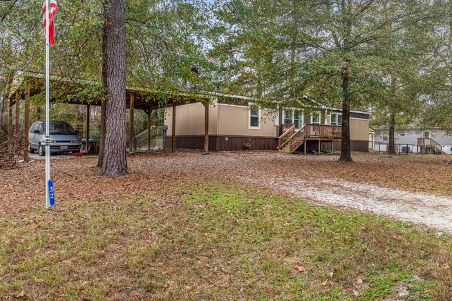 Photo 3 of 32 Oak Lake, Trinity, TX