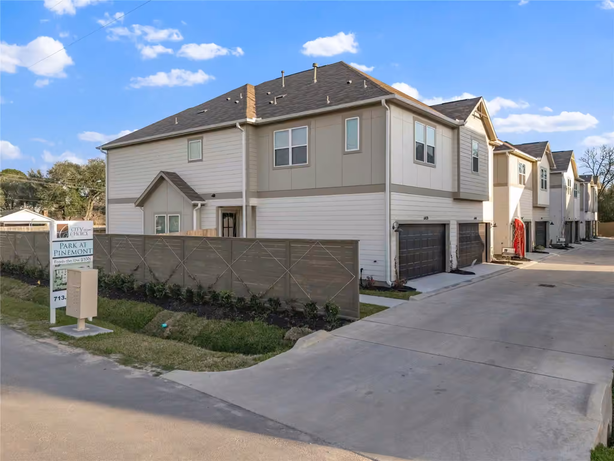Photo 3 of 6447 Rena Street, Houston, TX