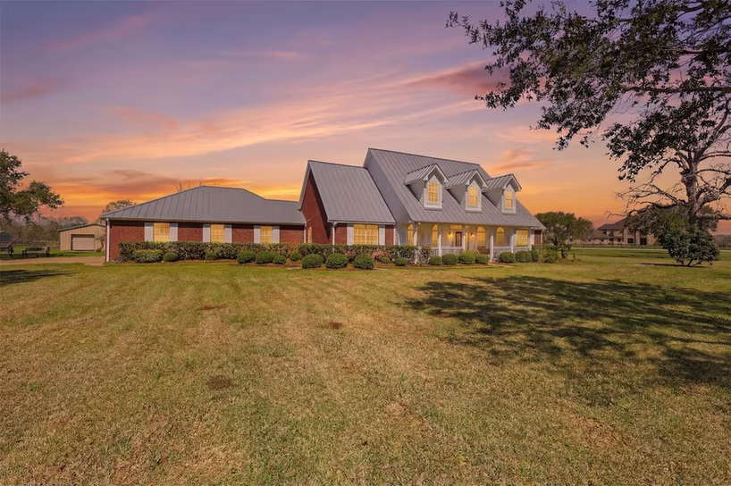 Photo 4 of 3232 Blue Grass Drive, Richmond, TX
