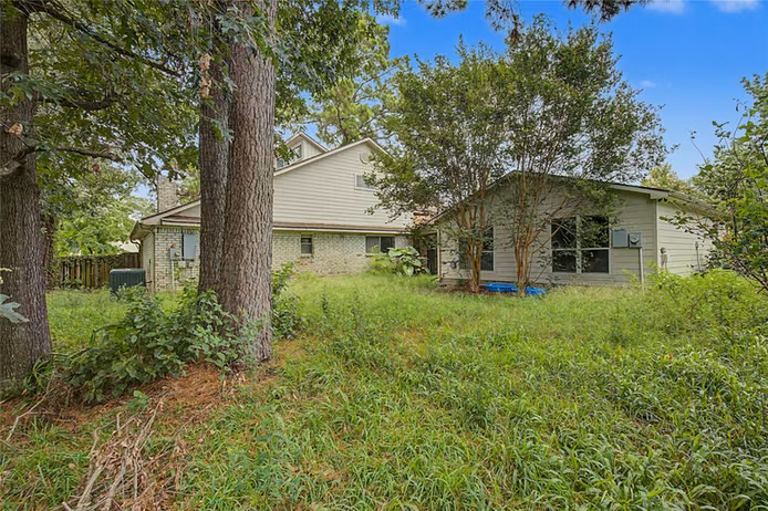 Photo 6 of 12103 Hawthorne Drive, Montgomery, TX