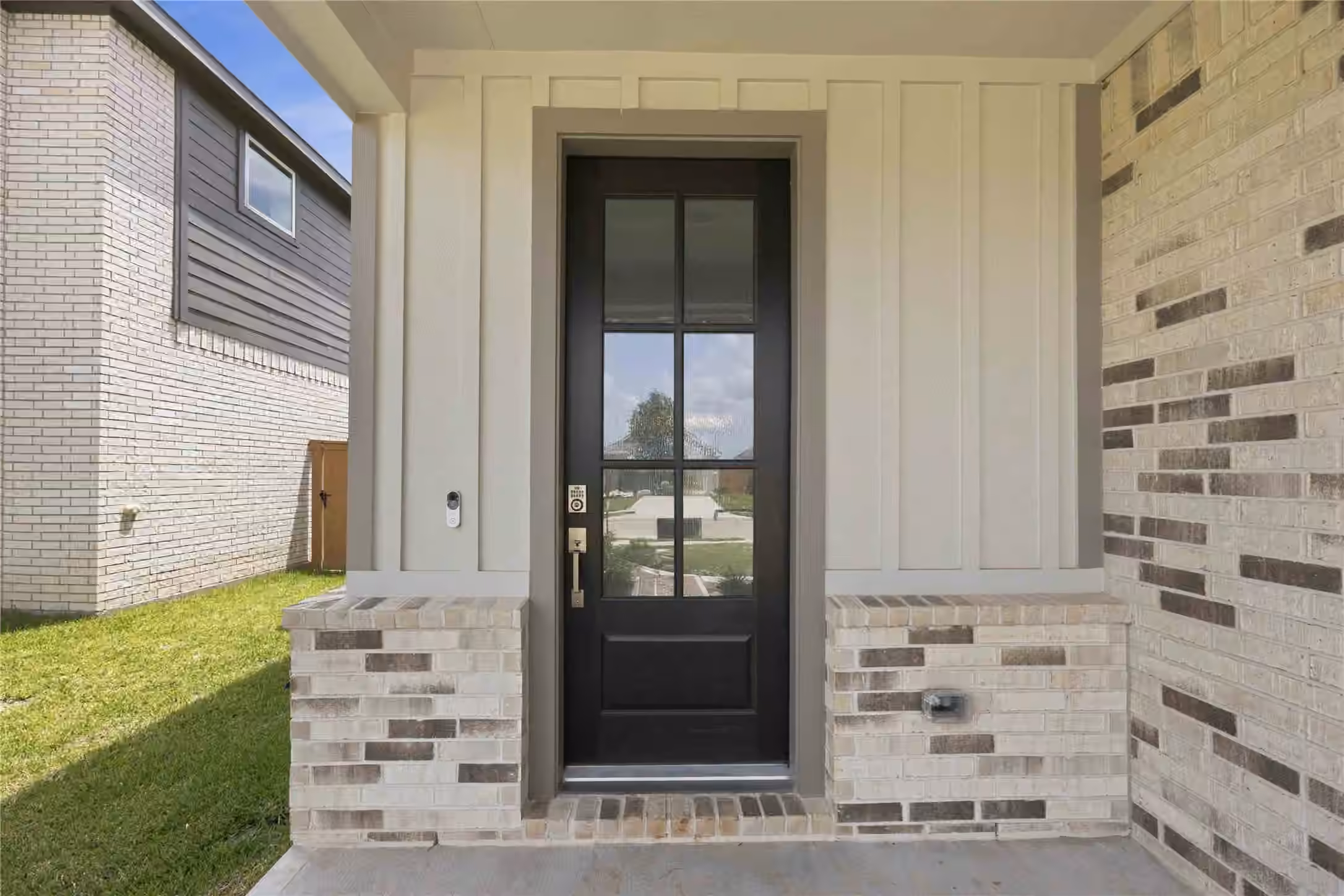 Photo 3 of 5045 Marcasca Drive, Katy, TX