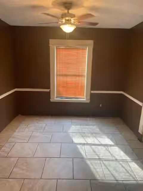Photo 5 of 14312 Hillsboro Street, Houston, TX