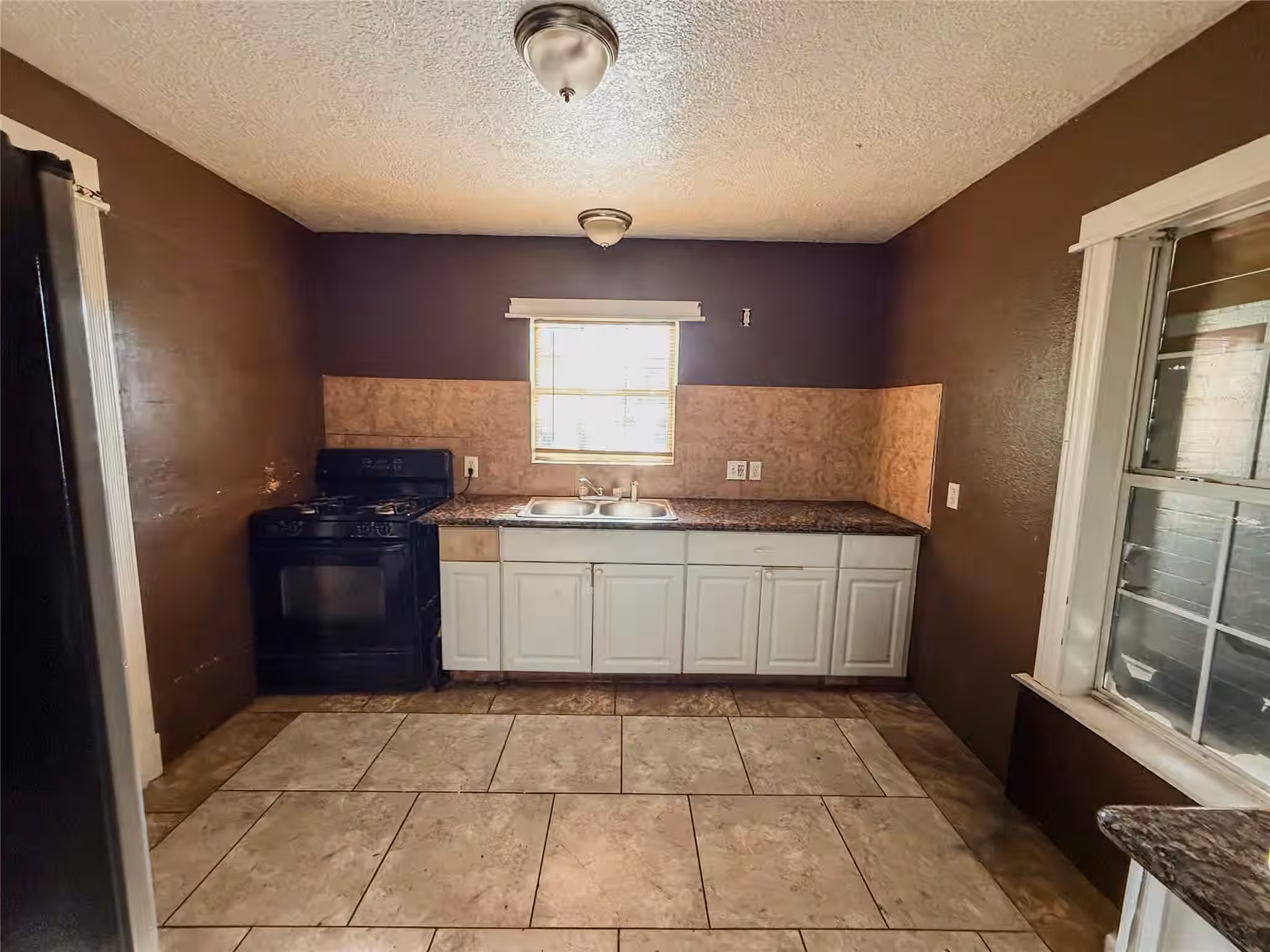 Photo 6 of 14312 Hillsboro Street, Houston, TX