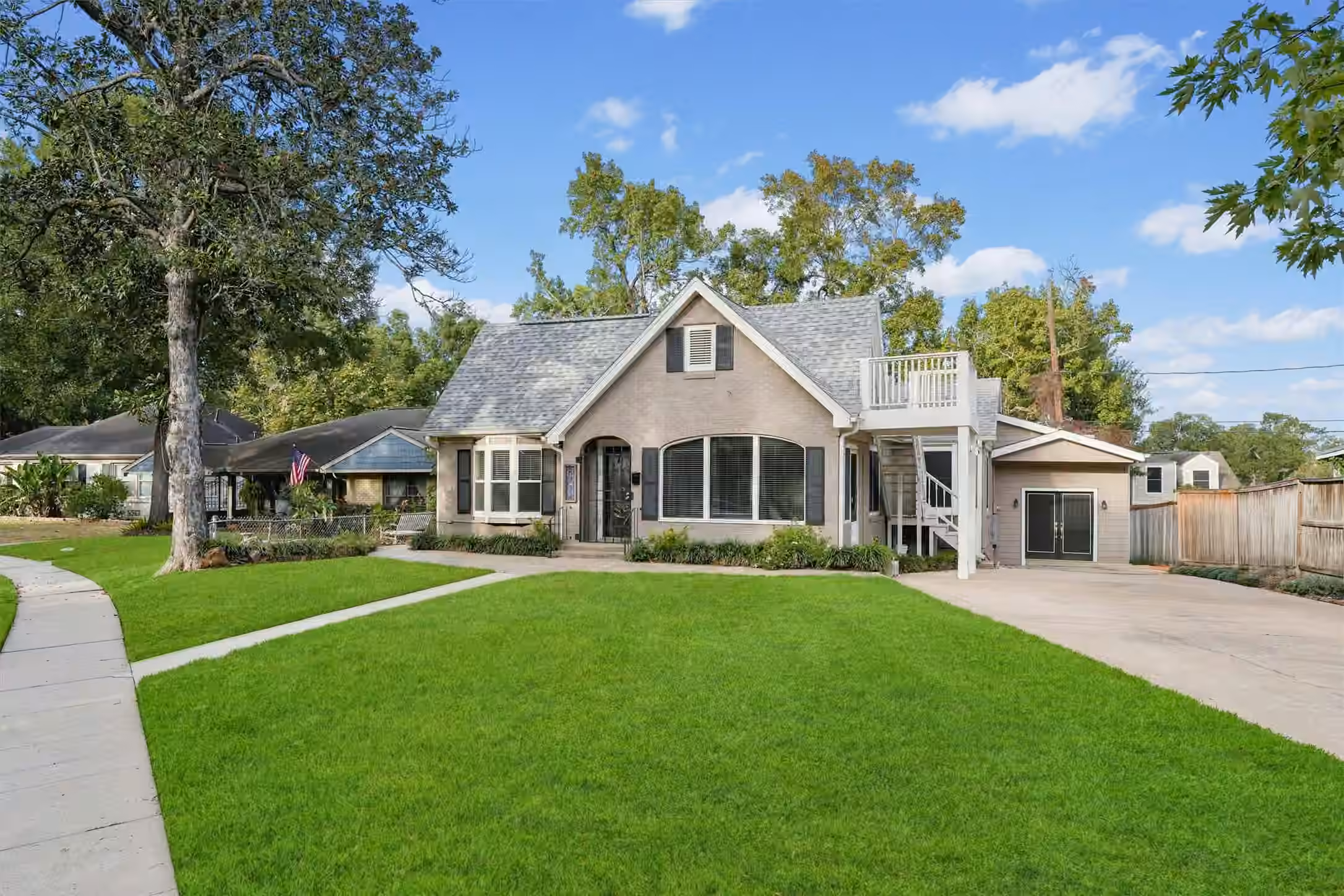 Photo 3 of 6733 Sylvan Road, Houston, TX
