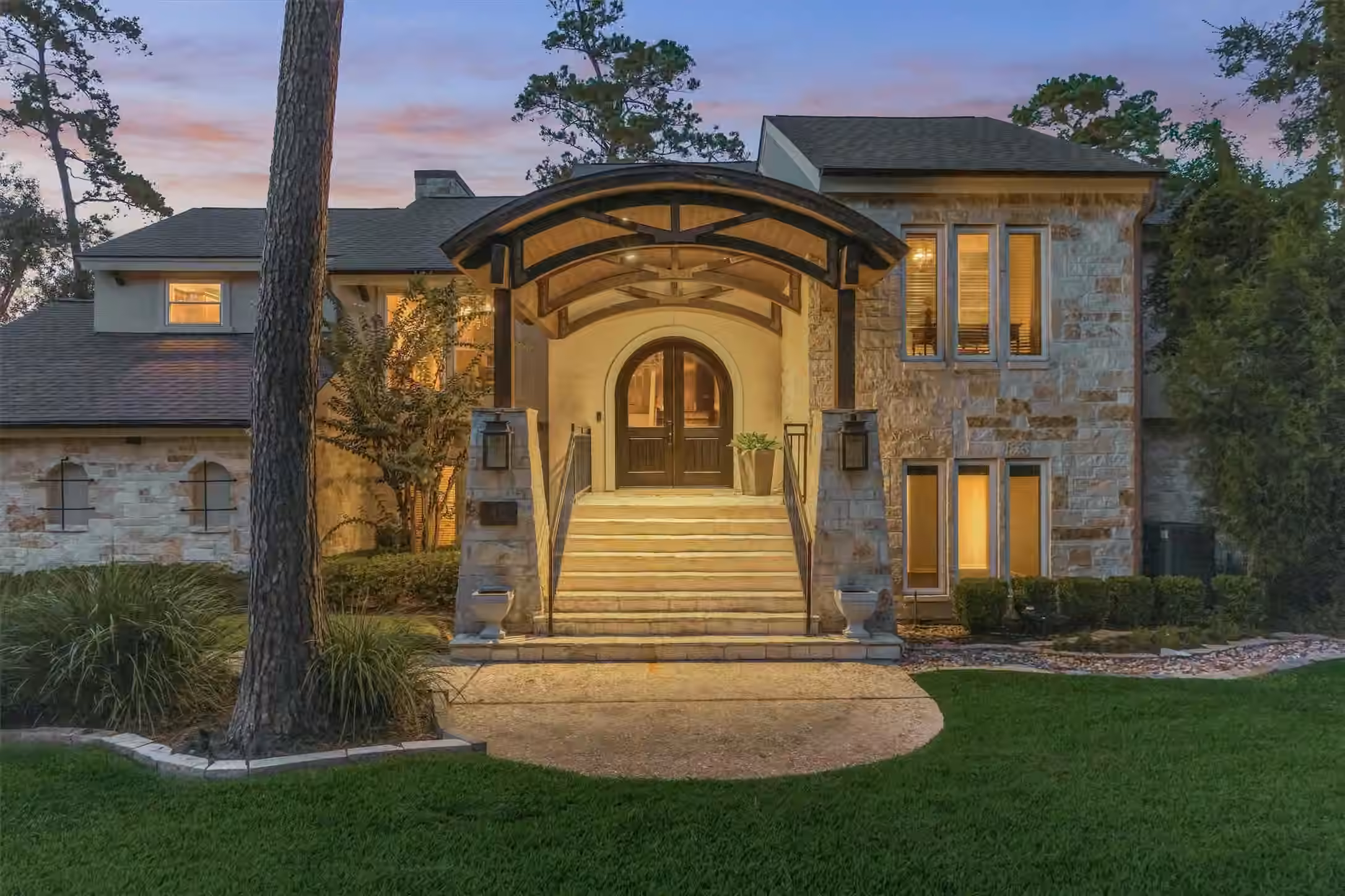 Photo of 45 Doe Run Drive, The Woodlands, TX
