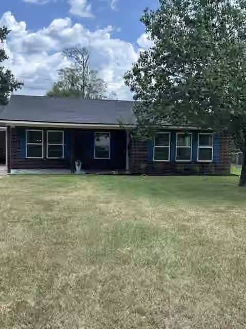 Photo 2 of 28814 Champion Oaks Drive, Magnolia, TX