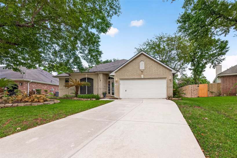 Photo 2 of 15810 Heartwood Way, Cypress, TX