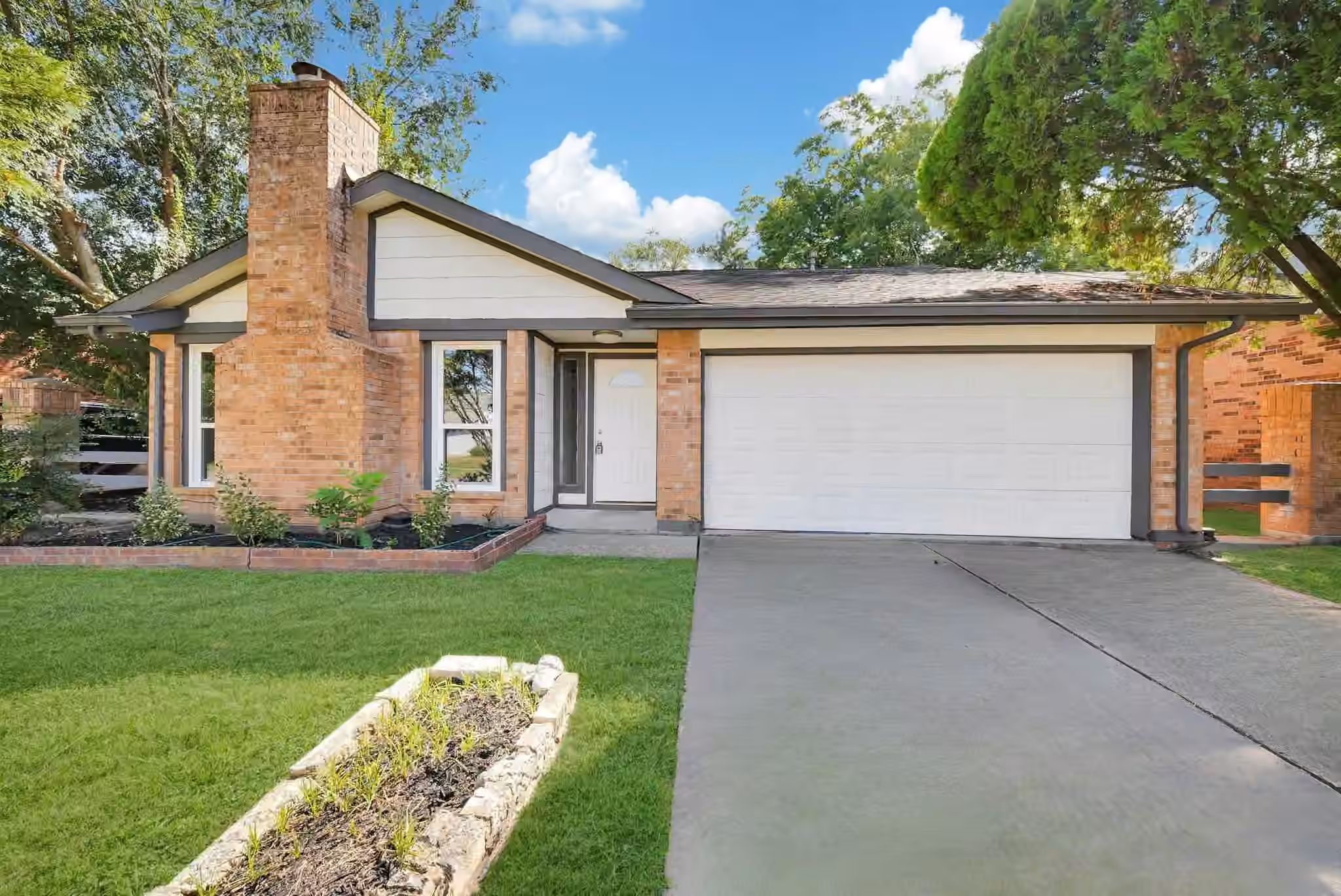 Photo 2 of 1910 Brushy Creek Drive, Sugar Land, TX