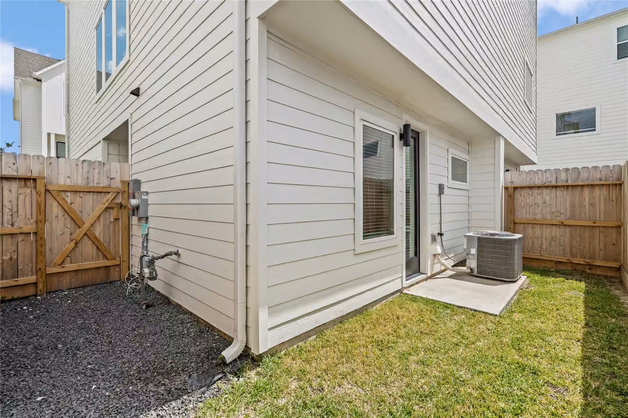 Photo 3 of 10617 Cascade Ledge Lane, Houston, TX