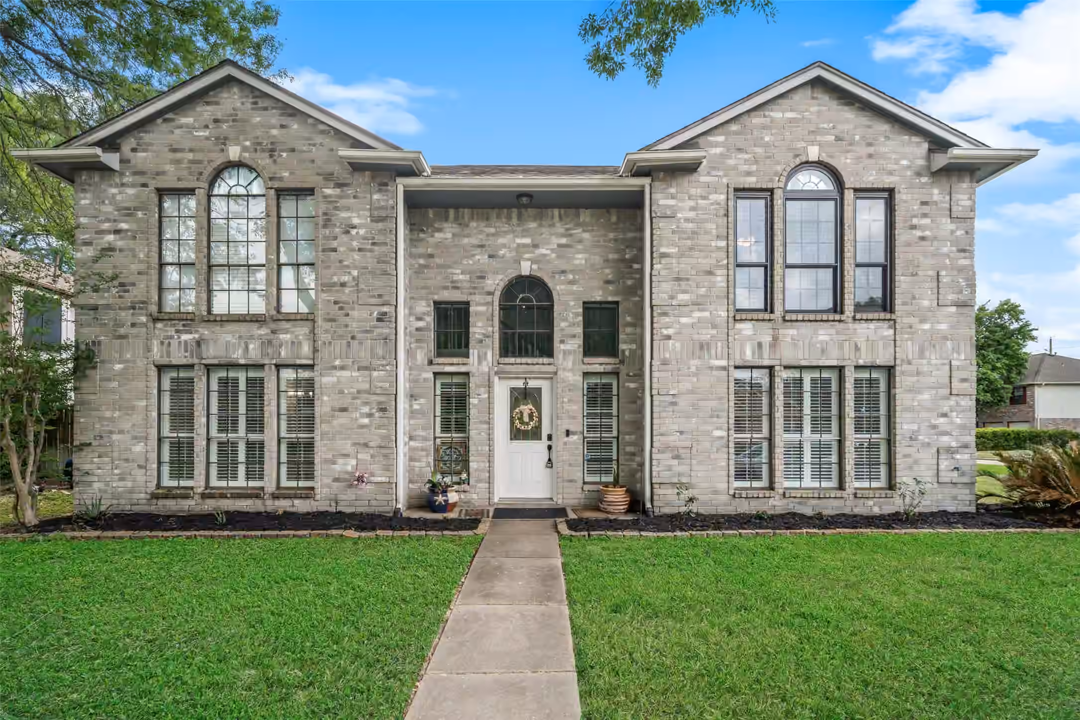 Photo 2 of 13419 Blackbird Drive, Cypress, TX