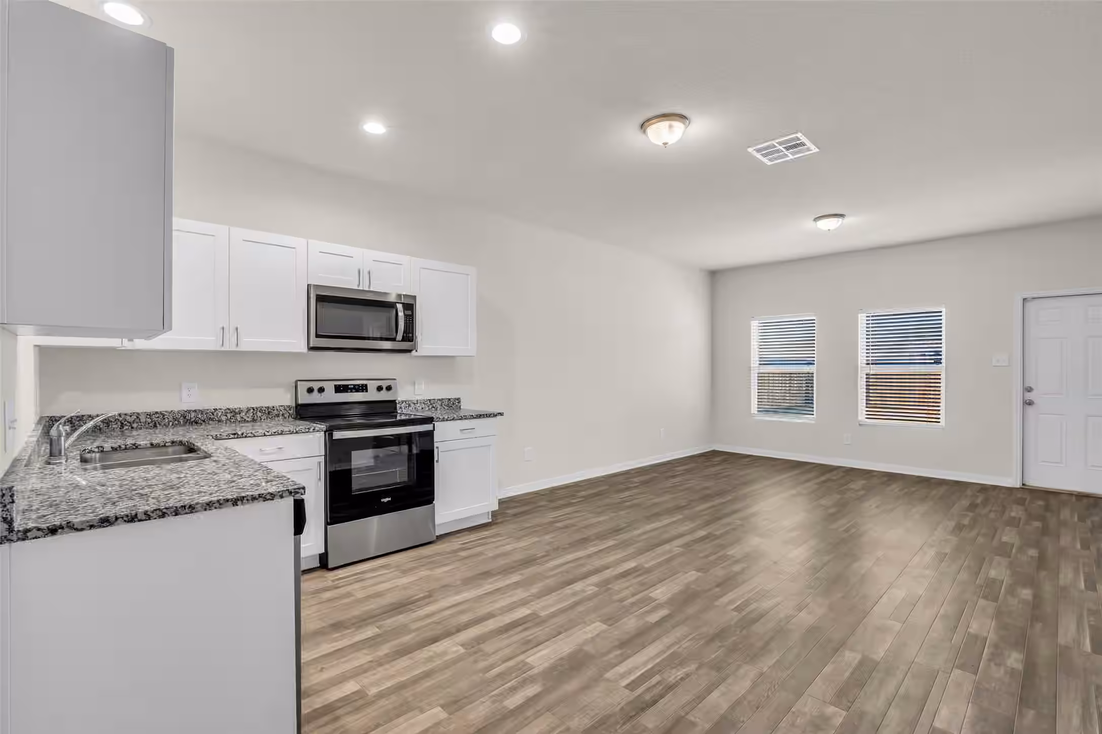 Photo 2 of 2511 17th Street, Hempstead, TX