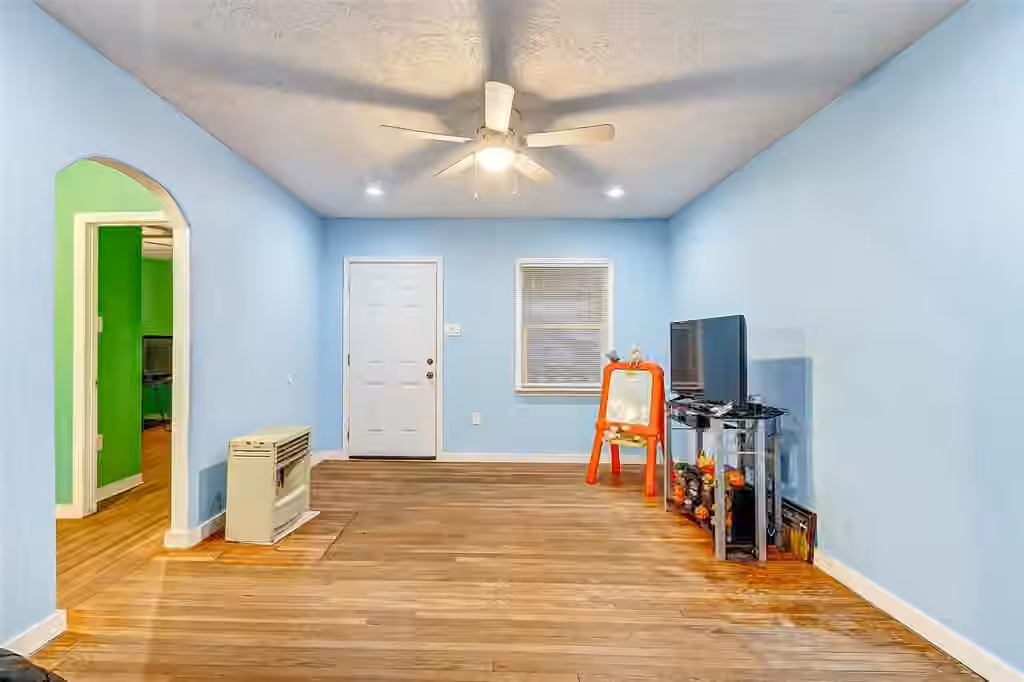 Photo 6 of 913 Maple Avenue, Pasadena, TX