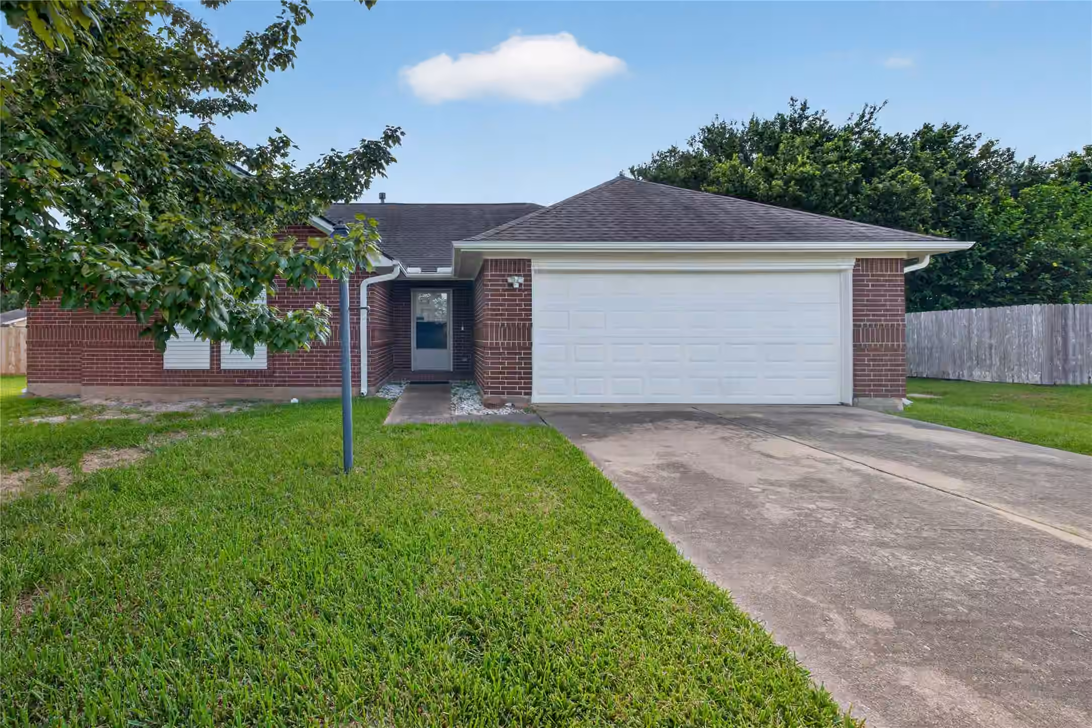 Photo of 3413 Owens Drive, Dickinson, TX