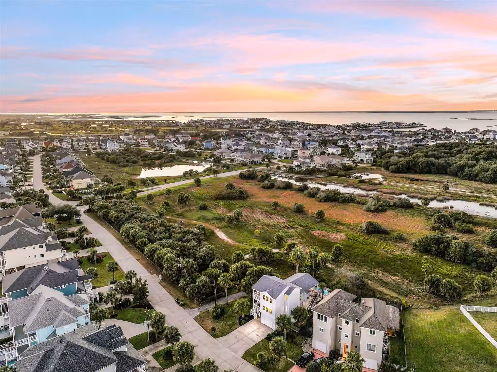 Photo 7 of 13414 Binnacle Way, Galveston, TX
