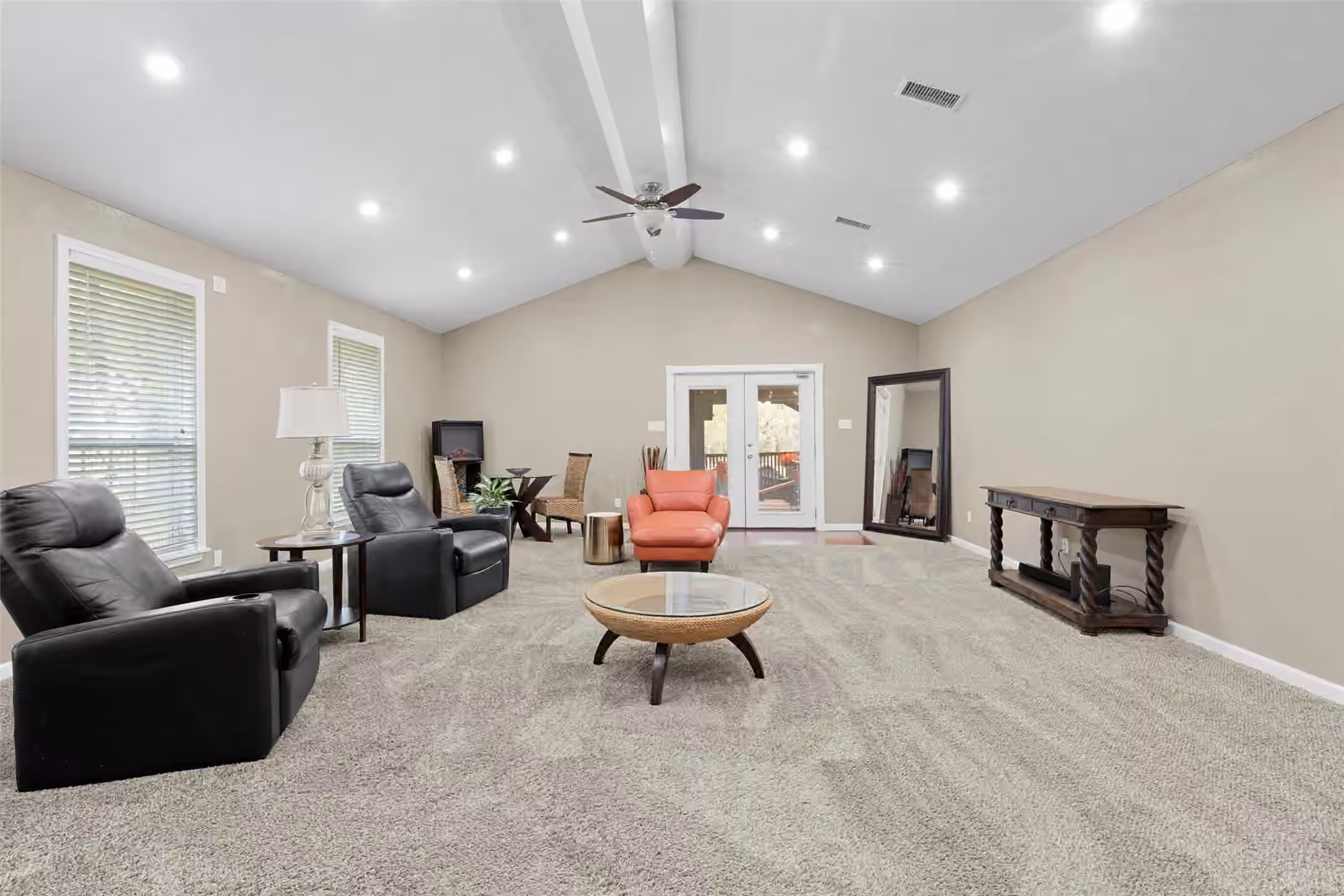 Photo 4 of 142 Fm 2296 Road, Huntsville, TX